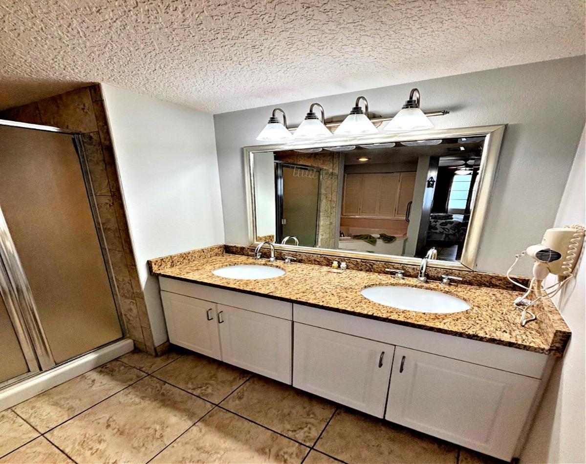 2 Bedroom Resort Condo Direct Oceanfront Wyndham Ocean Walk - Daytona Funland 2226 代托纳海滩 外观 照片